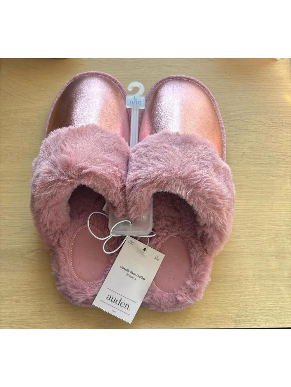 Auden Pink Metallic Slippers
